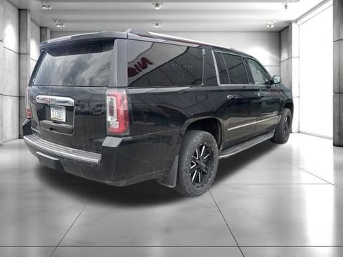 Used 2015 GMC Yukon XL Denali w/ Touring Package AWD/4WD image 5