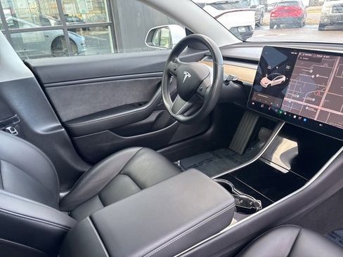 Used 2019 Tesla Model 3 Long Range image 12