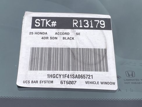 Certified 2025 Honda Accord SE image 31
