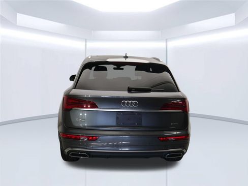 Certified 2023 Audi Q5 2.0T Premium w/ Convenience Package AWD/4WD image 8