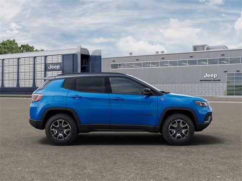 New 2026 Jeep Compass Trailhawk image 21