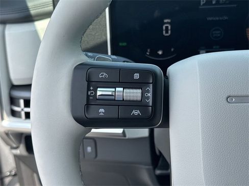 New 2026 Hyundai Santa Fe SE image 18