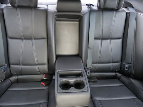 Used 2018 Acura TLX V6 w/ Technology Package FWD image 13
