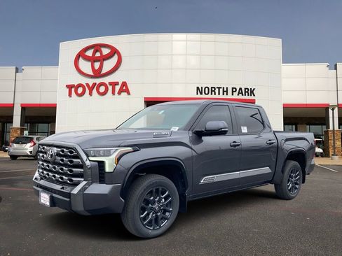 New 2025 Toyota Tundra Platinum image 1
