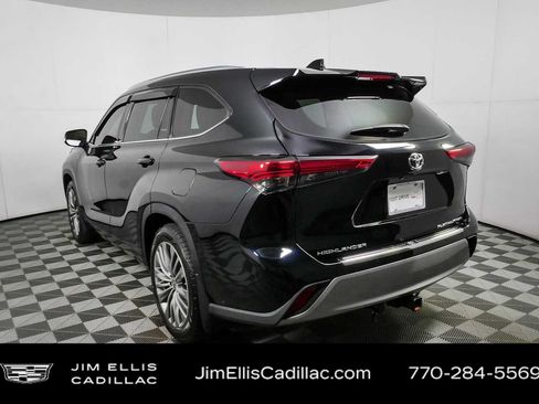 Used 2021 Toyota Highlander Platinum AWD/4WD image 29