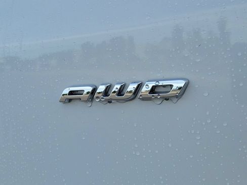 Used 2024 Ford Edge SEL w/ Convenience Package AWD/4WD image 6