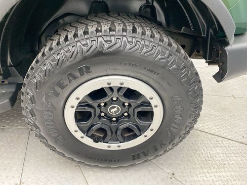 Used 2022 Ford Bronco Outer Banks w/ Sasquatch Package AWD/4WD image 10