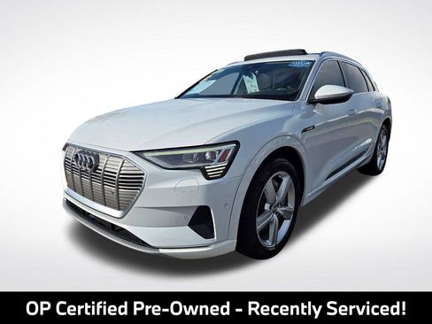 Used 2019 Audi e-tron Premium Plus AWD/4WD image 3