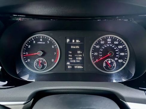 Used 2022 Kia K5 LXS image 9