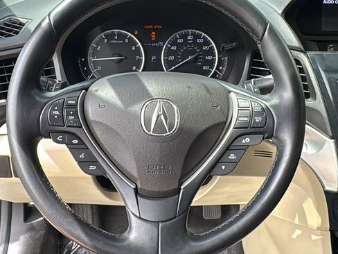 Used 2017 Acura ILX FWD image 12