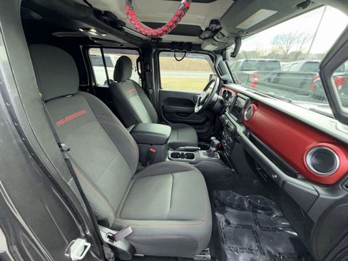 Used 2022 Jeep Gladiator Rubicon w/ LED Lighting Group image 27