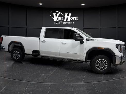Used 2024 GMC Sierra 3500 SLE image 2