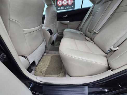 Used 2014 Toyota Camry XLE FWD image 13