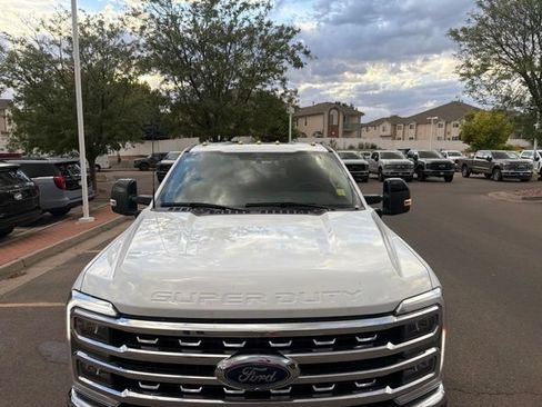 Used 2024 Ford F250 Lariat w/ FX4 Off-Road Package AWD/4WD image 9