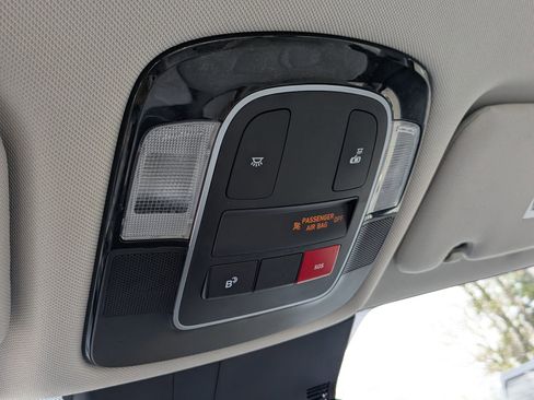 Used 2025 Hyundai Sonata SEL FWD image 19