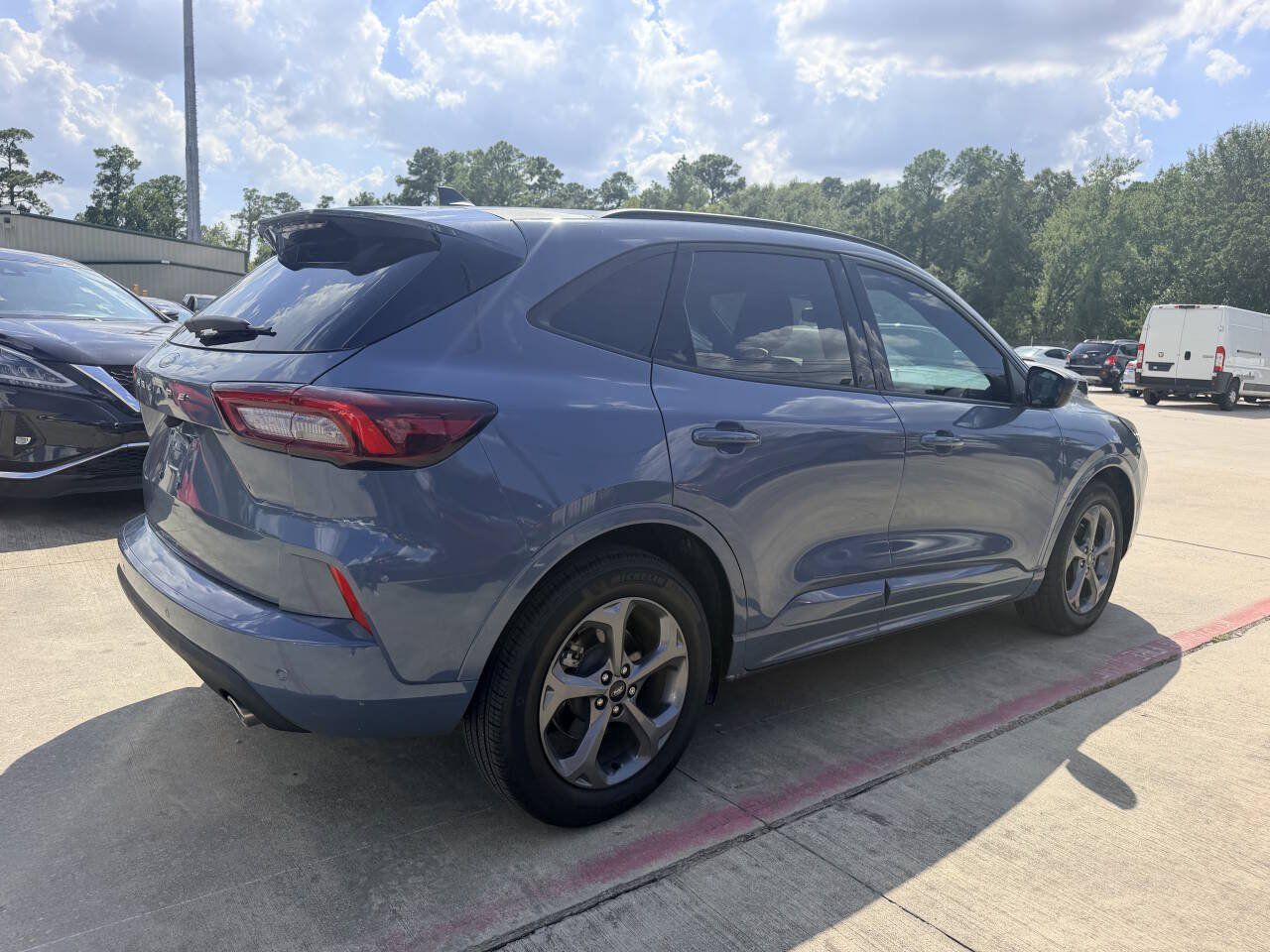 Used 2024 Ford Escape ST-Line w/ Tech Pack #1 FWD image 7