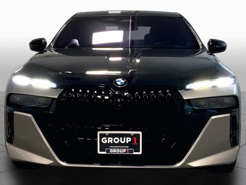 Certified 2023 BMW 760i xDrive AWD/4WD image 6
