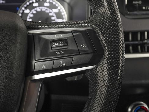 Used 2023 Mitsubishi Outlander ES image 20