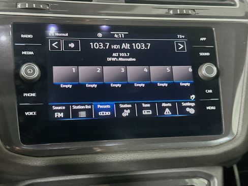 Used 2023 Volkswagen Tiguan SE R-Line image 21