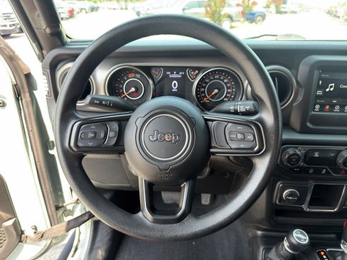 Used 2023 Jeep Wrangler Sport AWD/4WD image 20