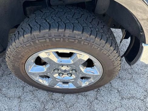 Used 2014 Ford F150 Lariat w/ Equipment Group 502A Luxury AWD/4WD image 4