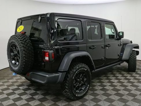 Used 2023 Jeep Wrangler Unlimited w/ Sun & Screen Package AWD/4WD image 14