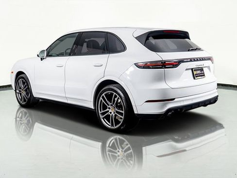 Used 2022 Porsche Cayenne S image 14