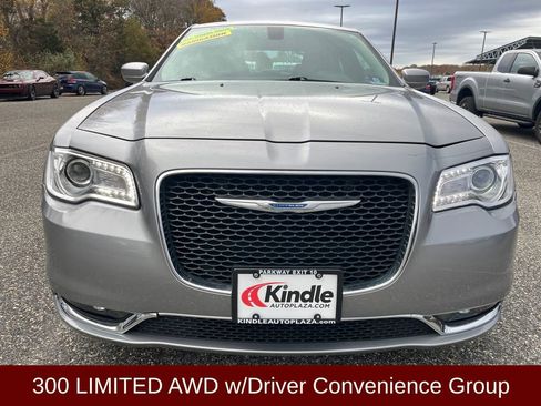 Used 2016 Chrysler 300 Limited w/ Driver Convenience Group image 3