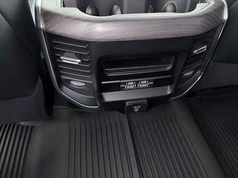 New 2026 RAM 2500 Laramie w/ Night Edition image 44