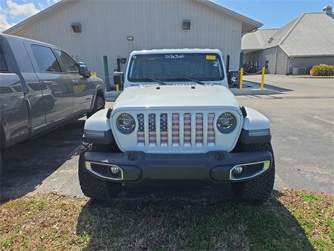 Used 2018 Jeep Wrangler Unlimited Sahara image 8