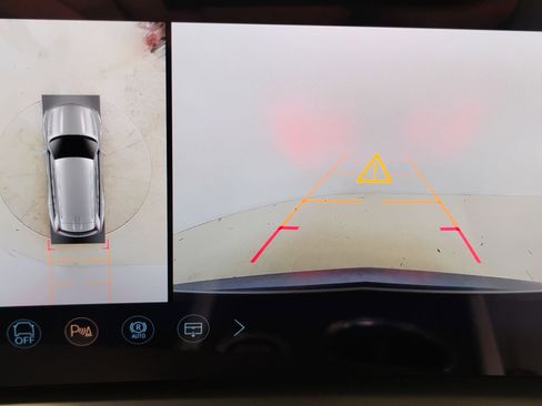 New 2026 Cadillac Vistiq Sport w/ LPO, Floor Liner Package image 41