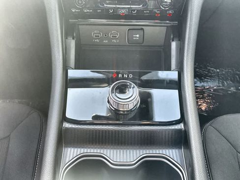 New 2026 Jeep Grand Cherokee L 2WD image 17