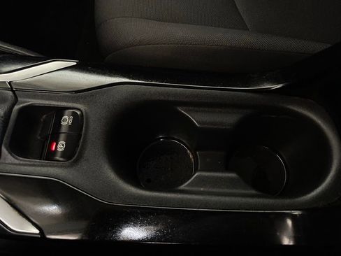 Used 2022 Toyota Corolla LE image 29