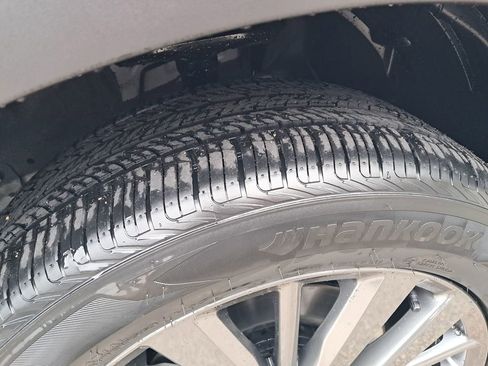 New 2025 Nissan Pathfinder SL w/ SL Premium Package image 29