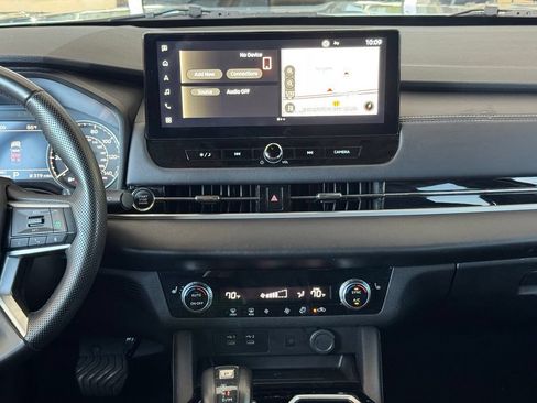 Used 2025 Mitsubishi Outlander SE FWD image 27