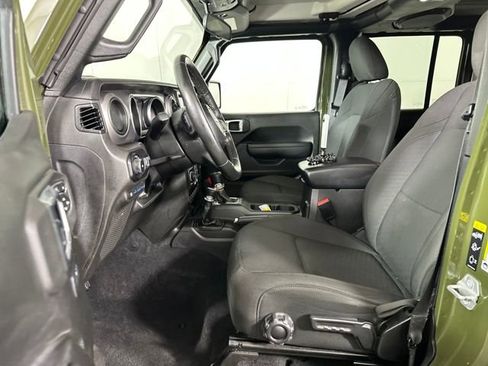 Used 2023 Jeep Wrangler Unlimited w/ Cold Weather Group image 11