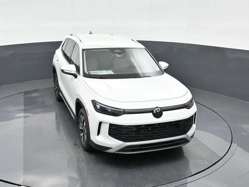 New 2025 Volkswagen Tiguan S image 25