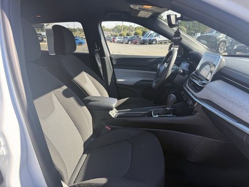 New 2025 Jeep Compass Sport image 30