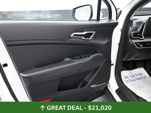 Used 2024 Kia Sportage LX image 29