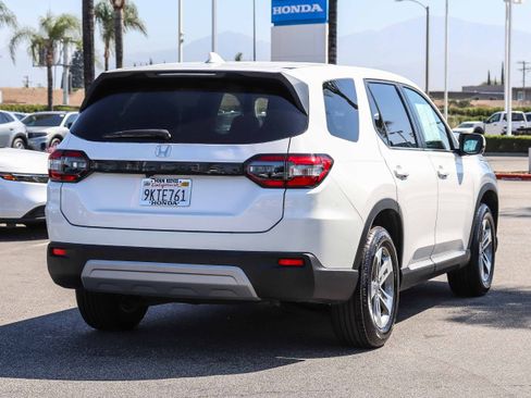 Certified 2024 Honda Pilot EX-L image 11