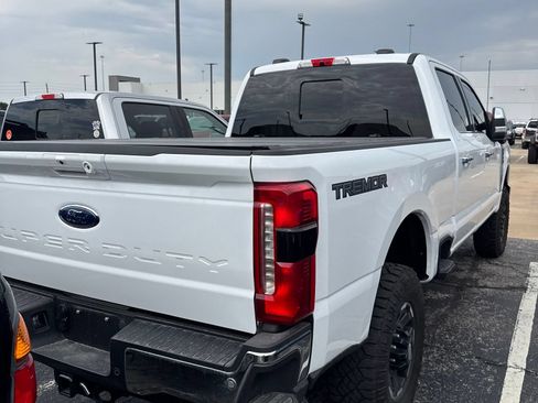 Used 2025 Ford F250 Lariat w/ Lariat Ultimate Package AWD/4WD image 3