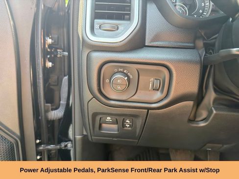 Used 2023 RAM 1500 Big Horn AWD/4WD image 32
