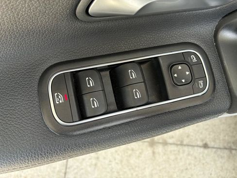 Used 2021 Mercedes-Benz A 220 image 11