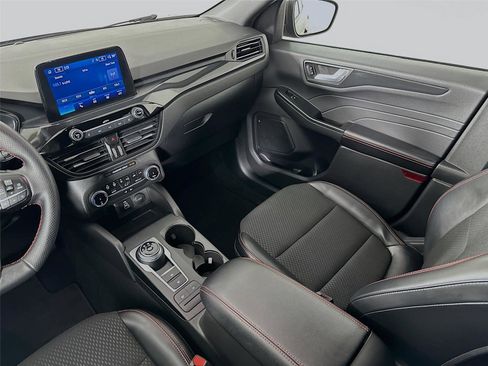 Used 2025 Ford Escape ST-Line image 22