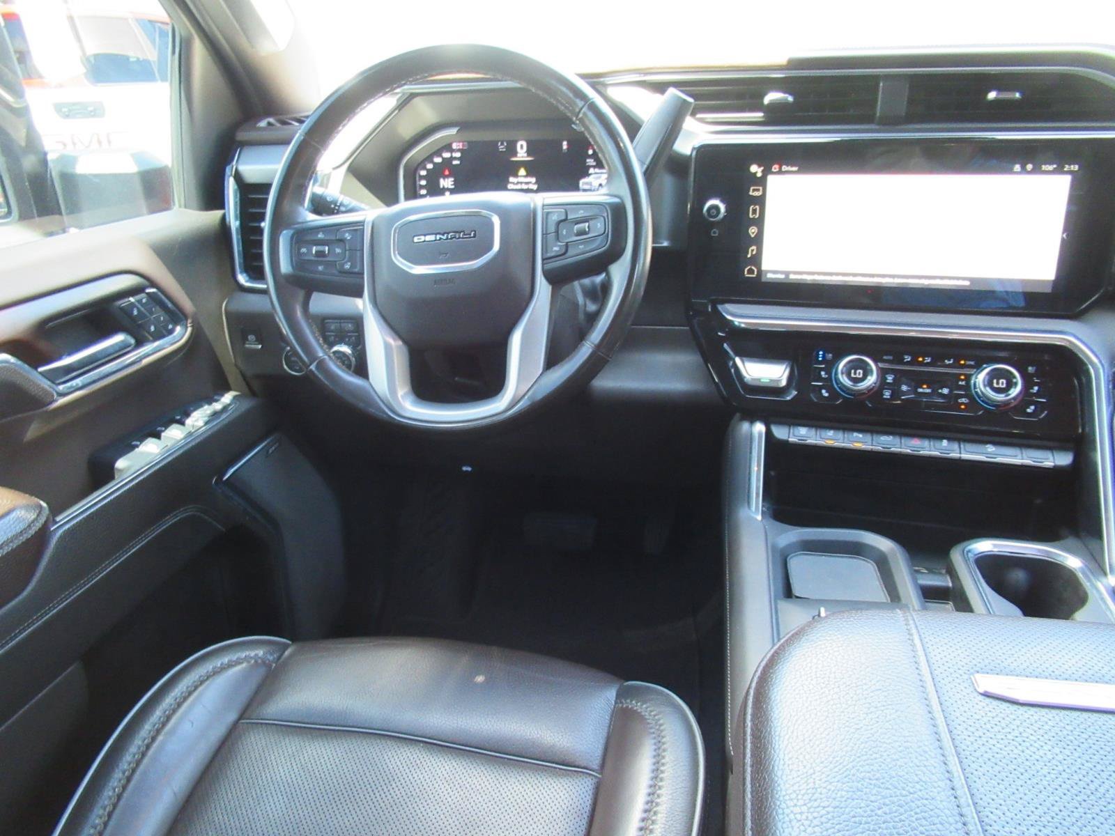Used 2024 GMC Sierra 2500 Denali w/ Denali Reserve Package AWD/4WD image 13