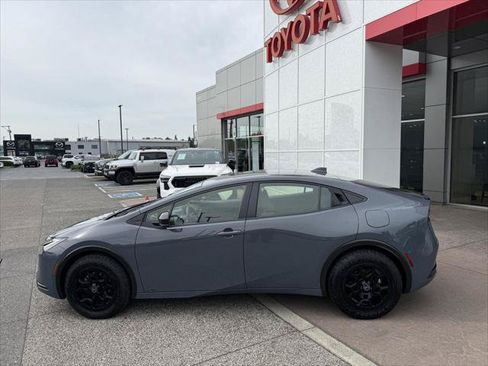 Certified 2024 Toyota Prius LE AWD/4WD image 5
