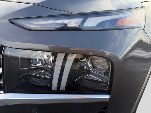 Used 2023 Hyundai Santa Fe Limited image 22