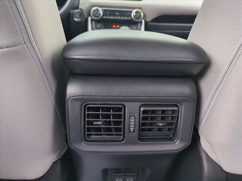 Used 2024 Toyota RAV4 XLE FWD image 16