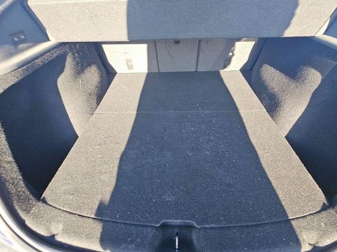Used 2026 Tesla Model Y Long Range RWD image 11