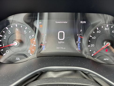 Used 2025 Jeep Compass Trailhawk AWD/4WD image 34
